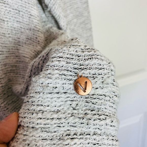 LIVI Cowl-Neck Textured Top, Drawstring bottom, Pockets, stretch, size 22-24 - Picture 11 of 15